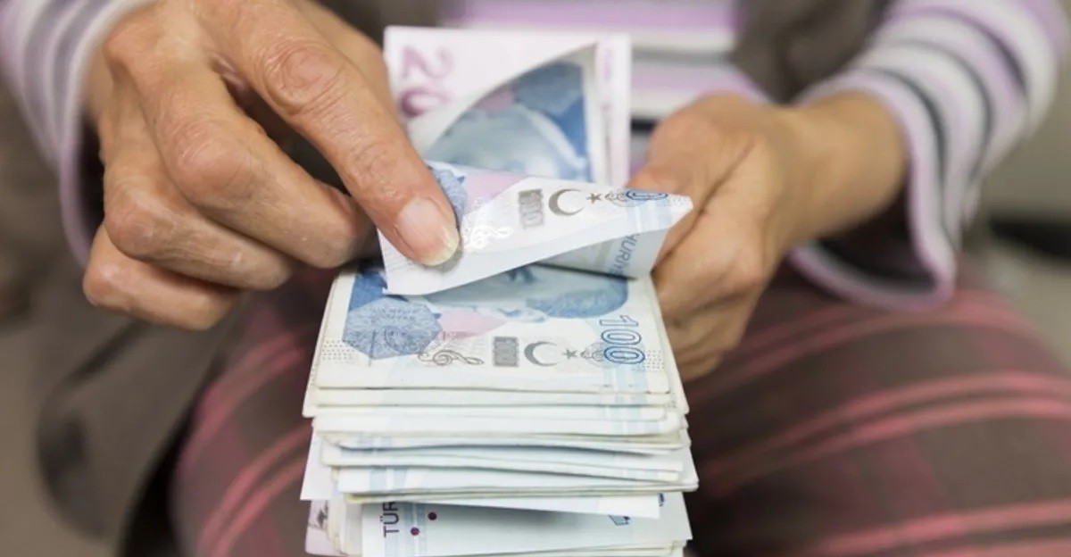 Emeklilere yılbaşı hediyesi gibi ödeme