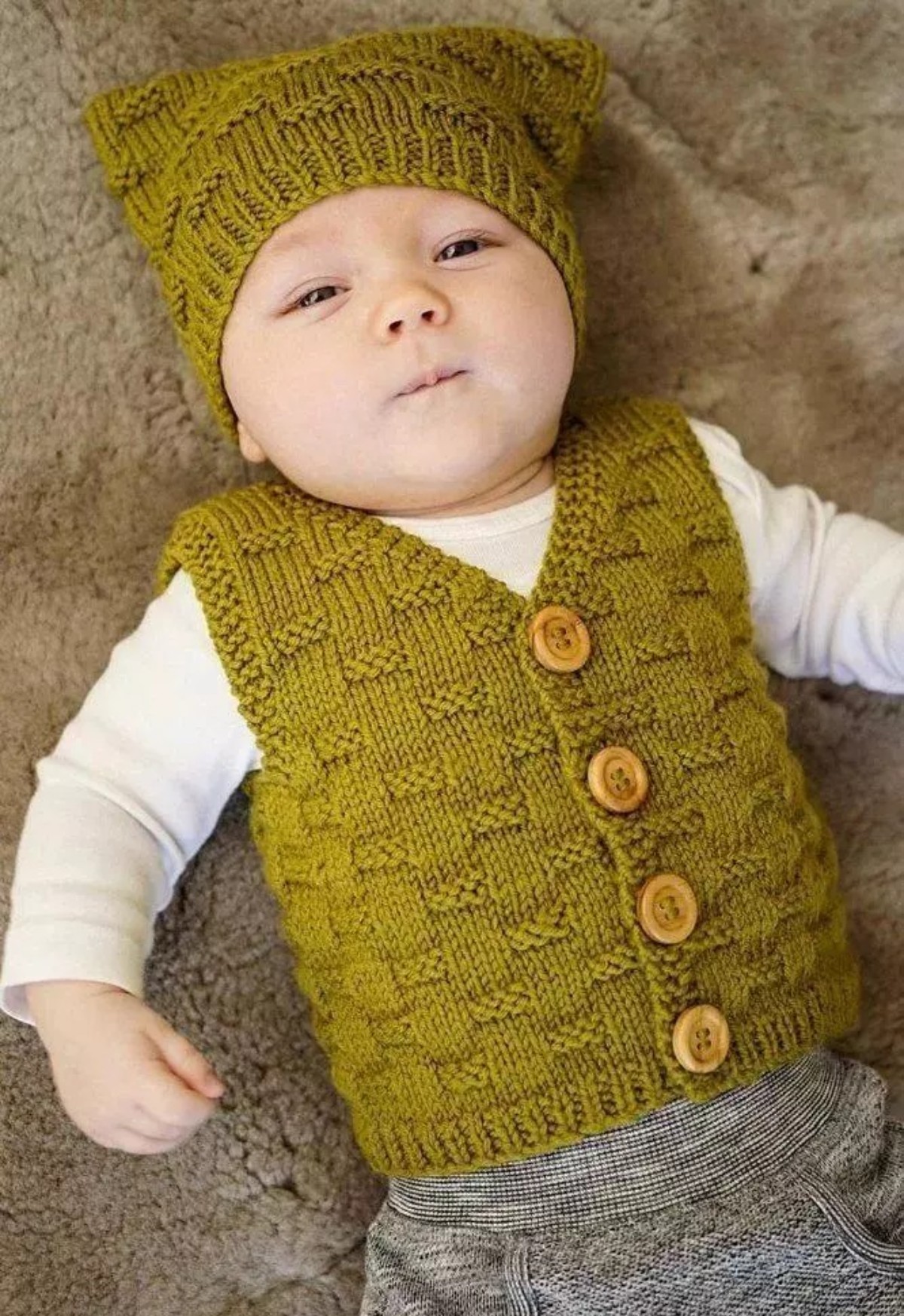 en farklı ve kolay 2023 trendi bebek yeleği modelleri