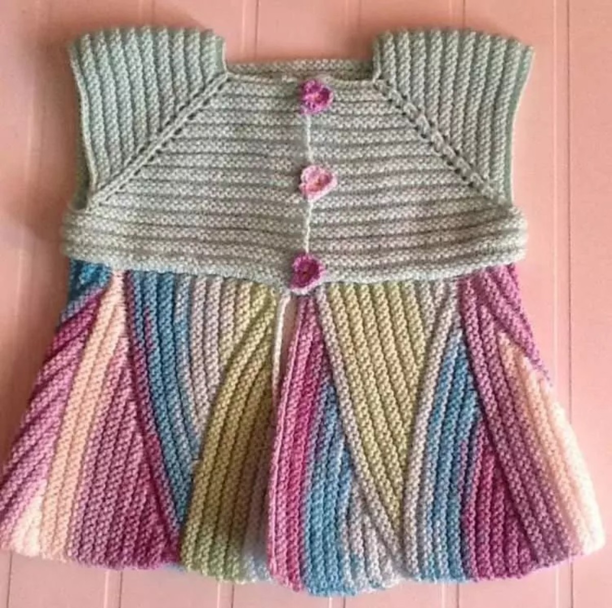 en farklı ve kolay 2023 trendi bebek yeleği modelleri