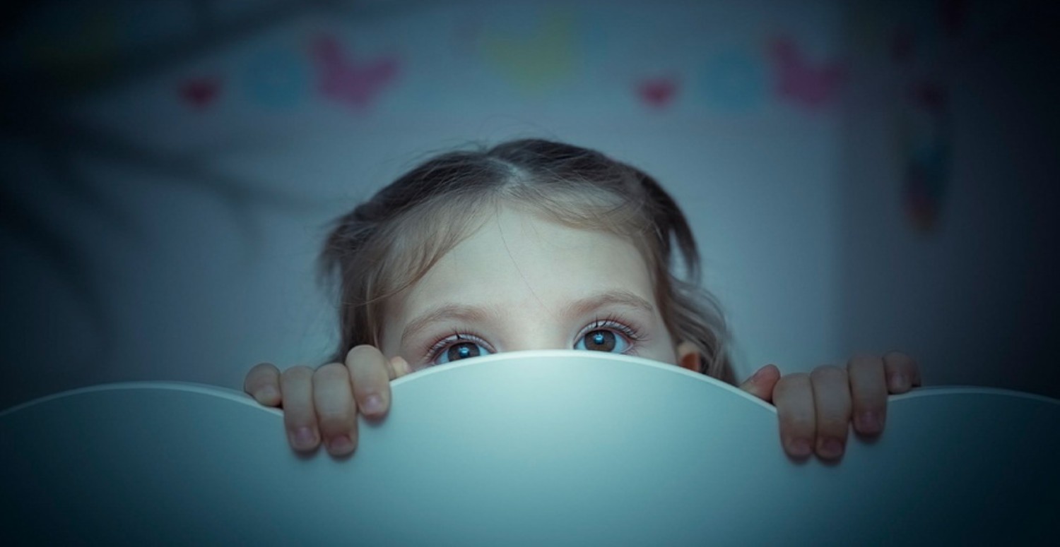 geceleri uyanan cocuklara dikkat dqmf cover