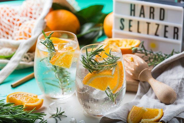 Her gün bir şişe maden suyu içerseniz vücut'ta neler olur?