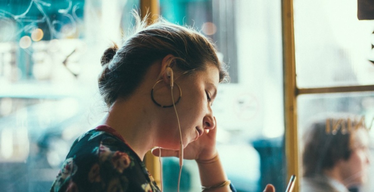 insanlar neden hüzünlü müzik dinlemeyi sever