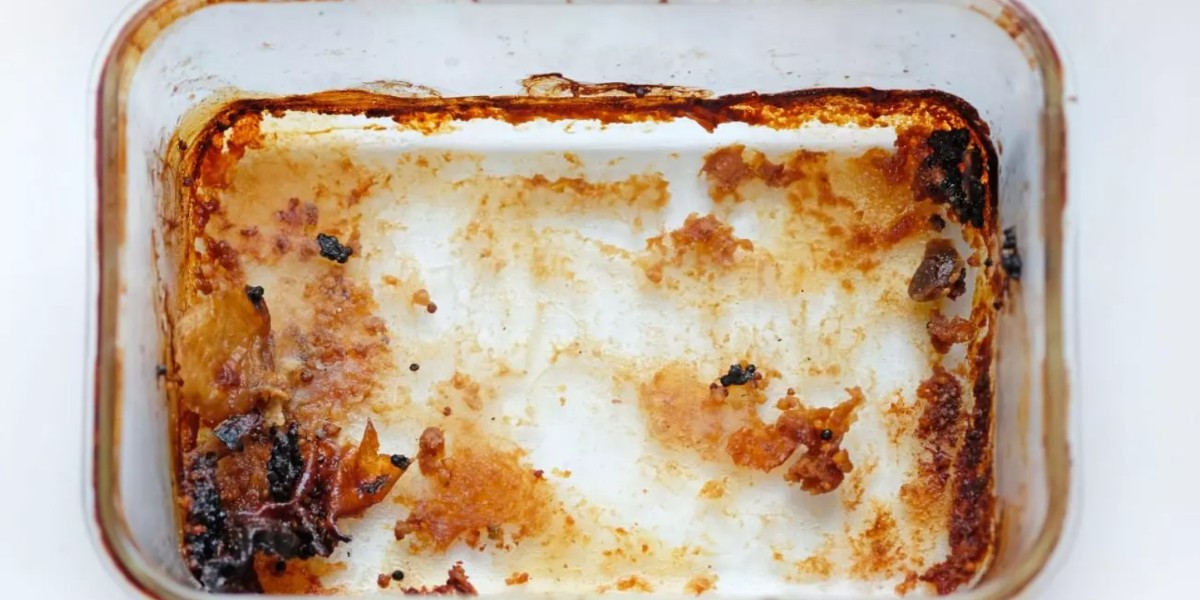 yağlı tepsiler nasıl temizlenir