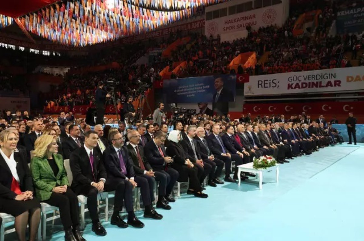 AK Parti'nin İzmir ilçe başkan adayları