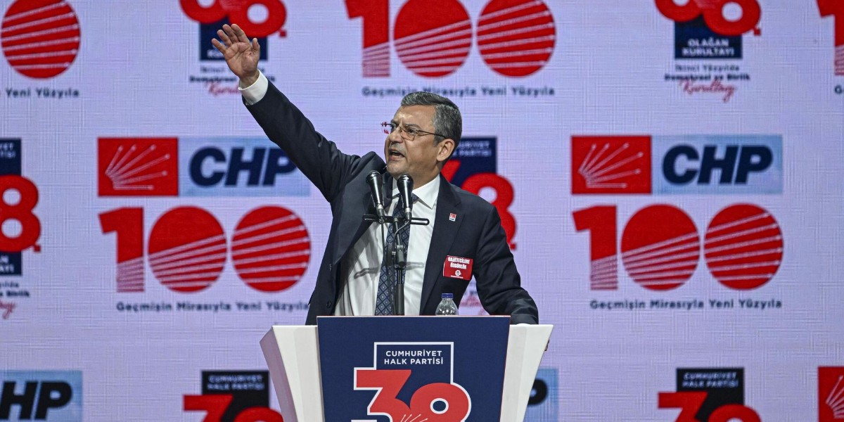 CHP Genel Başkanı Özgür Özel