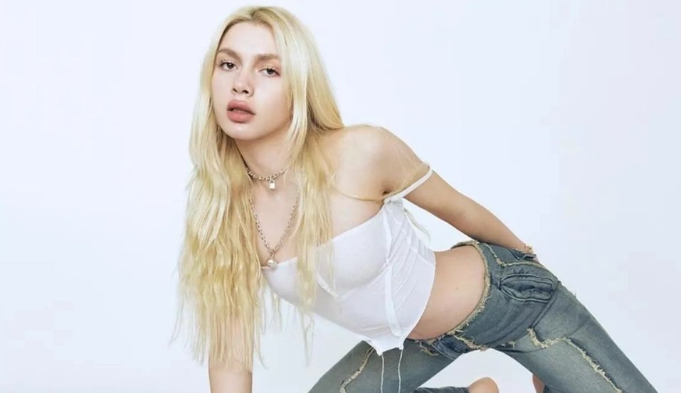 Aleyna Tilki sektörle ilgili çarpıcı itiraflarından sonra imajını tamamen değiştirdi! İşte yeni imajı