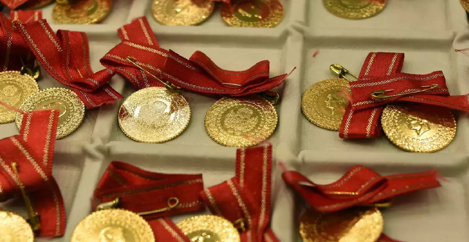 çeyrek cumhuriyet altın