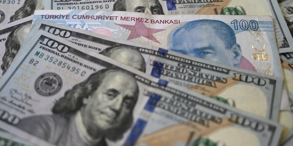 dolarla ilgili uzman açıklamaları