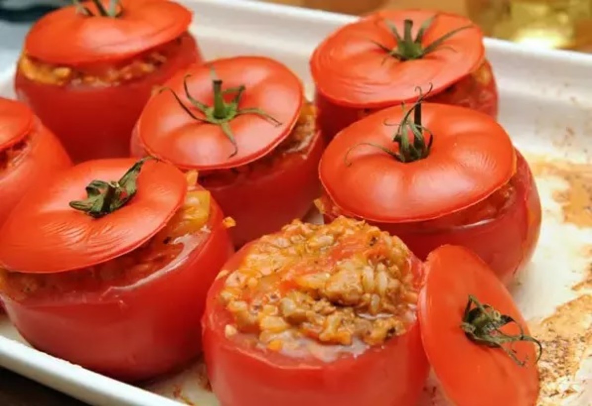 DOMATES DOLMASI TARİFİ