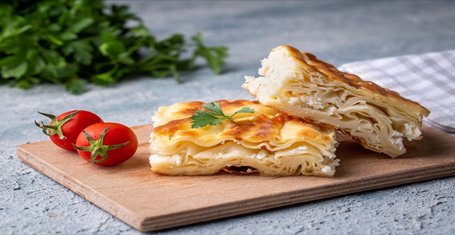 EL AÇMASI PEYNİRLİ TEPSİ BÖREĞİ