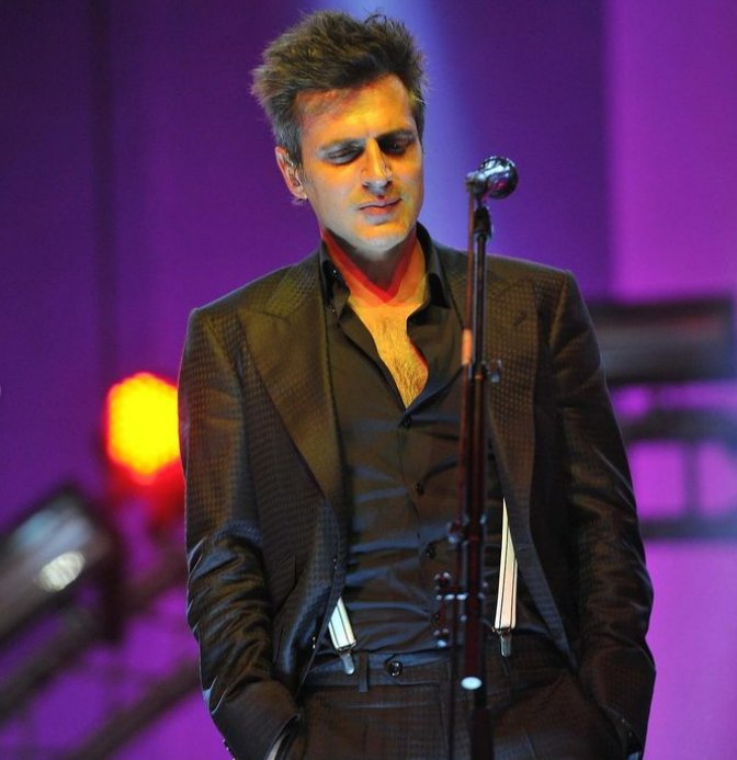 Rockçı Teoman, aşk uzmanı Halit Ergenç’in dizisine katıldı! İşte detayları