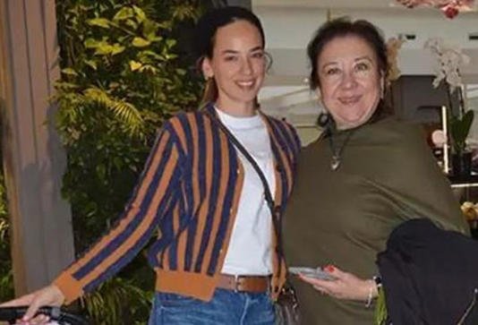 Seda Bakan’dan Doğallık Dersi: Makyajsız Fotoğrafı Olay Oldu