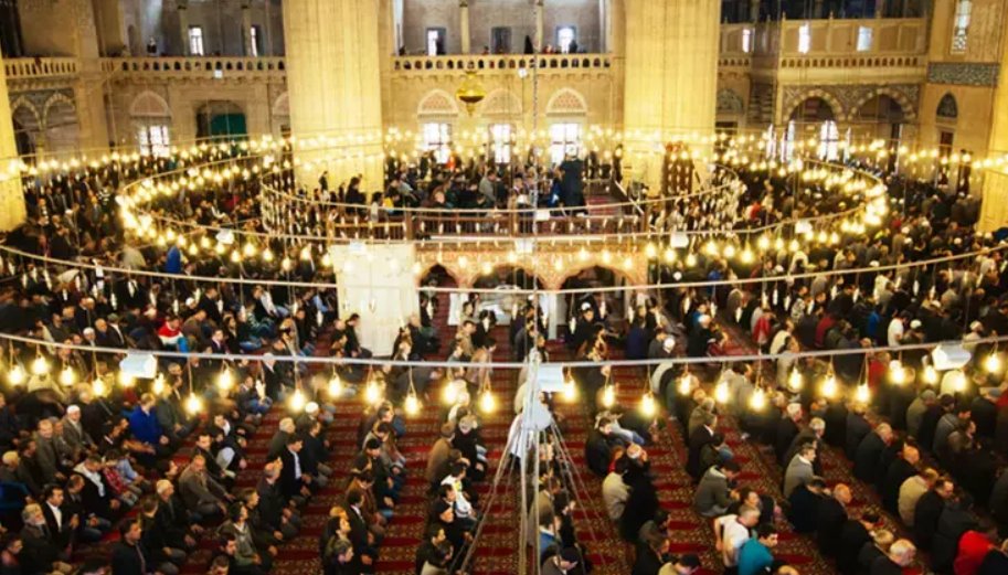 “Teravih Namazının Faziletleri ve Sevapları” nelerdir? Teravih namazı nasıl kılınmalıdır? İşte cevabı..