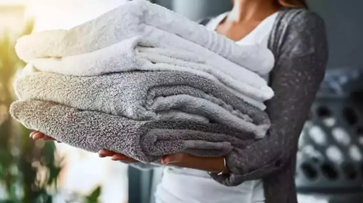 Kaya gibi sertleşen havluları pamuk gibi yapan yıkama yöntemi