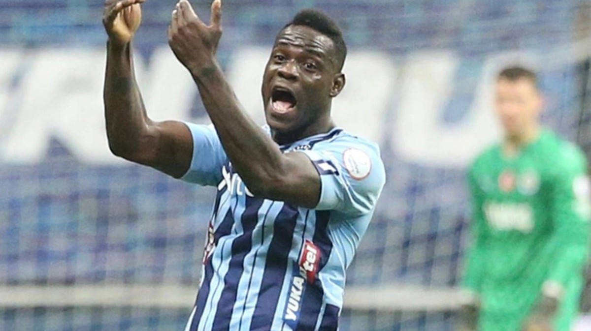 Mario Balotelli, Hakan Çalhanoğlu'na övgüler yağdırdı