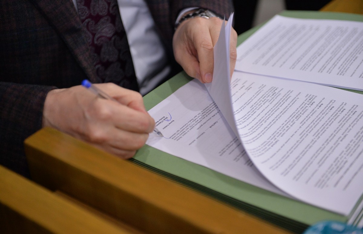 sözleşmeli personel