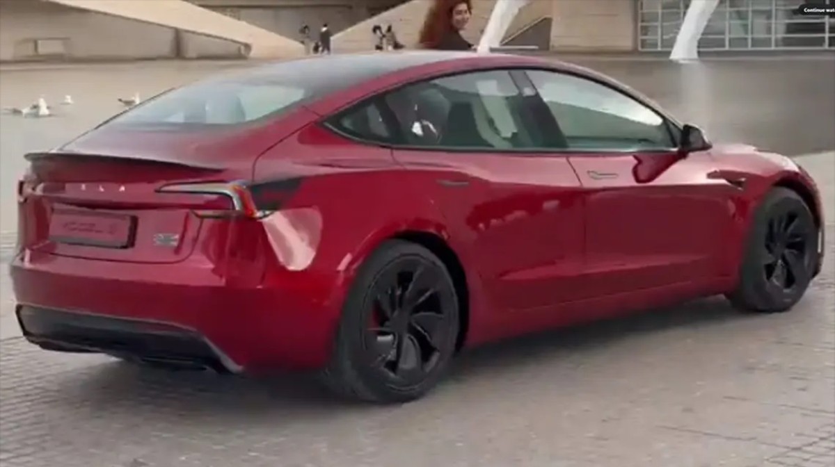 2025 Tesla Model 3 Performance modelinin özellikleri ortaya çıktı