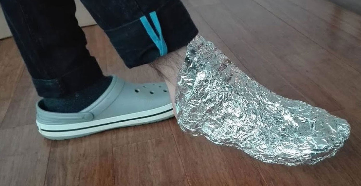 ALÜMİNYUM FOLYO AYAĞA SARMAK