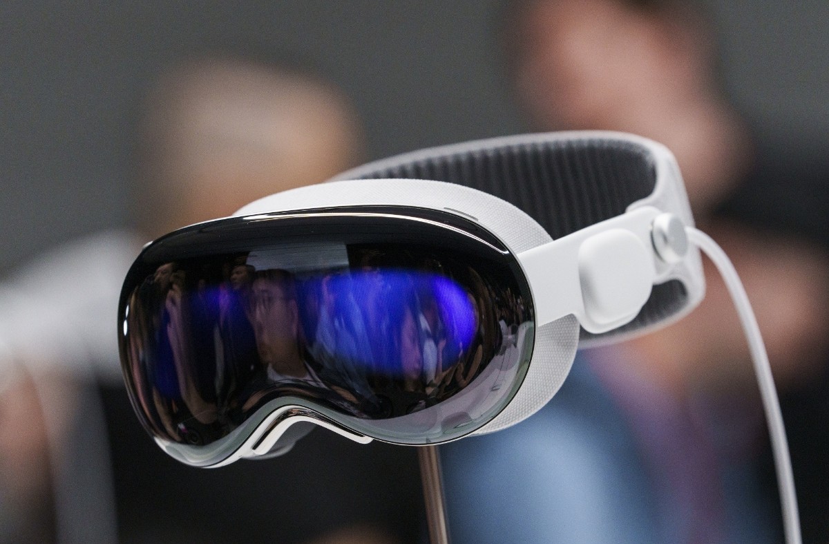 Apple Vision Pro ABD Dışarısına Çıkıyor