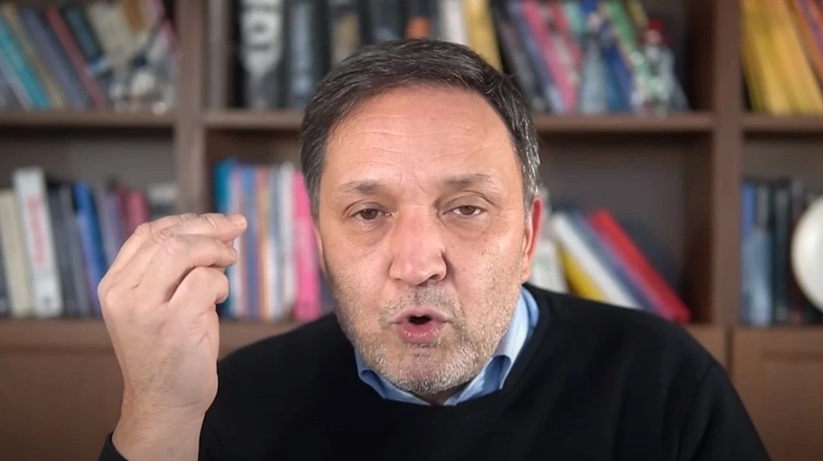 Ekonomist Selçuk Geçer, altın ve kripto para piyasalarında yaşanan düşüşlerle ilgili önemli uyarılarda bulundu. Geçer, milyonlarca yatırımcıya seslenerek altın ve kripto para yatırımlarının risklerine dikkat çekti.