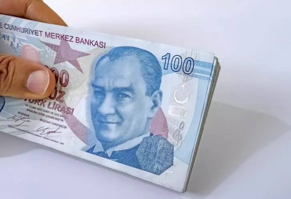 Emeklilere asgari ücret ayarı yolda