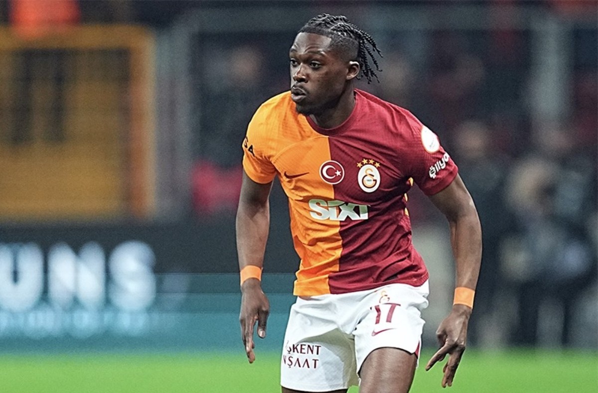 Galatasaray'ın yıldız isminin tahtı sallandı