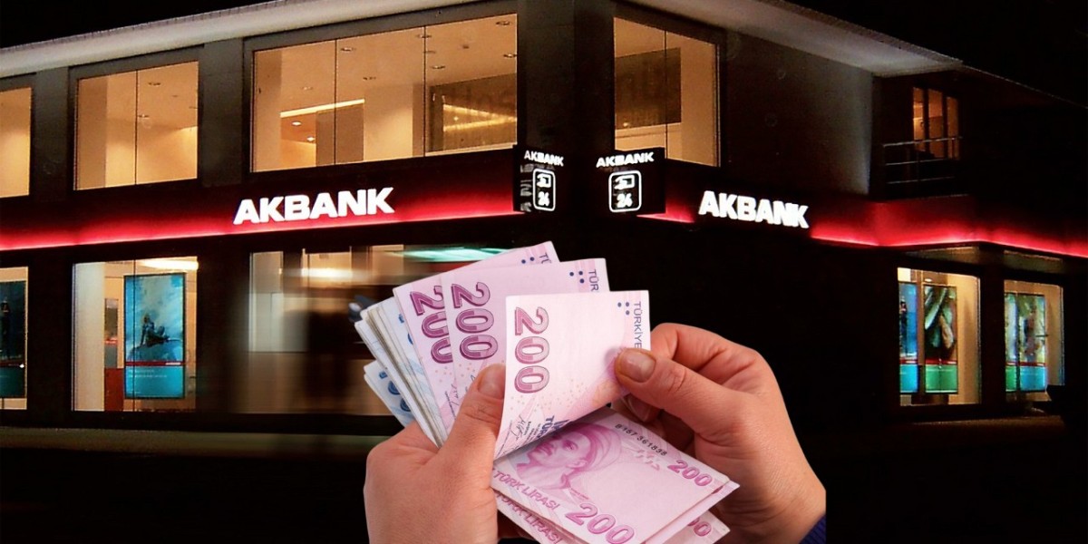 Son dakika duyurusuyla gündeme gelen bir haberle, Akbank, yüzde 0 faizli ihtiyaç kredisi imkanıyla dikkatleri üzerine çekti. Enflasyonun yükselmesiyle birlikte vatandaşların nakit ihtiyacı artarken, Akbank'ın sunduğu bu fırsat merak konusu oldu.