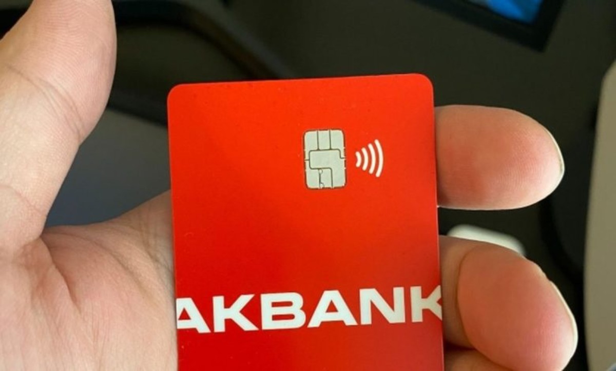 Akbank emekliye faizi sıfırladı