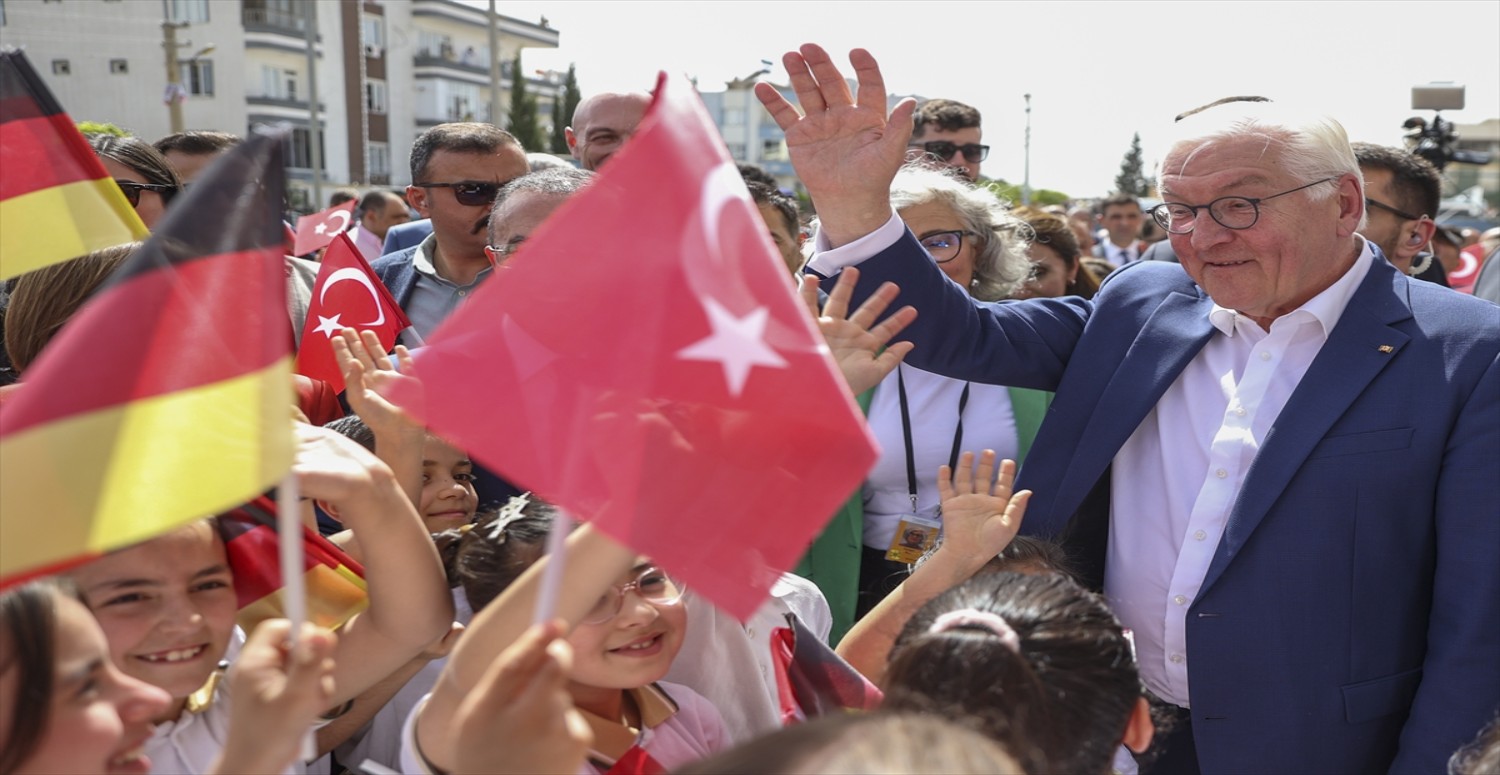 Almanya Cumhurbaşkanı Steinmeier, Gaziantep'te 23 Nisan kutlamalarına katıldı