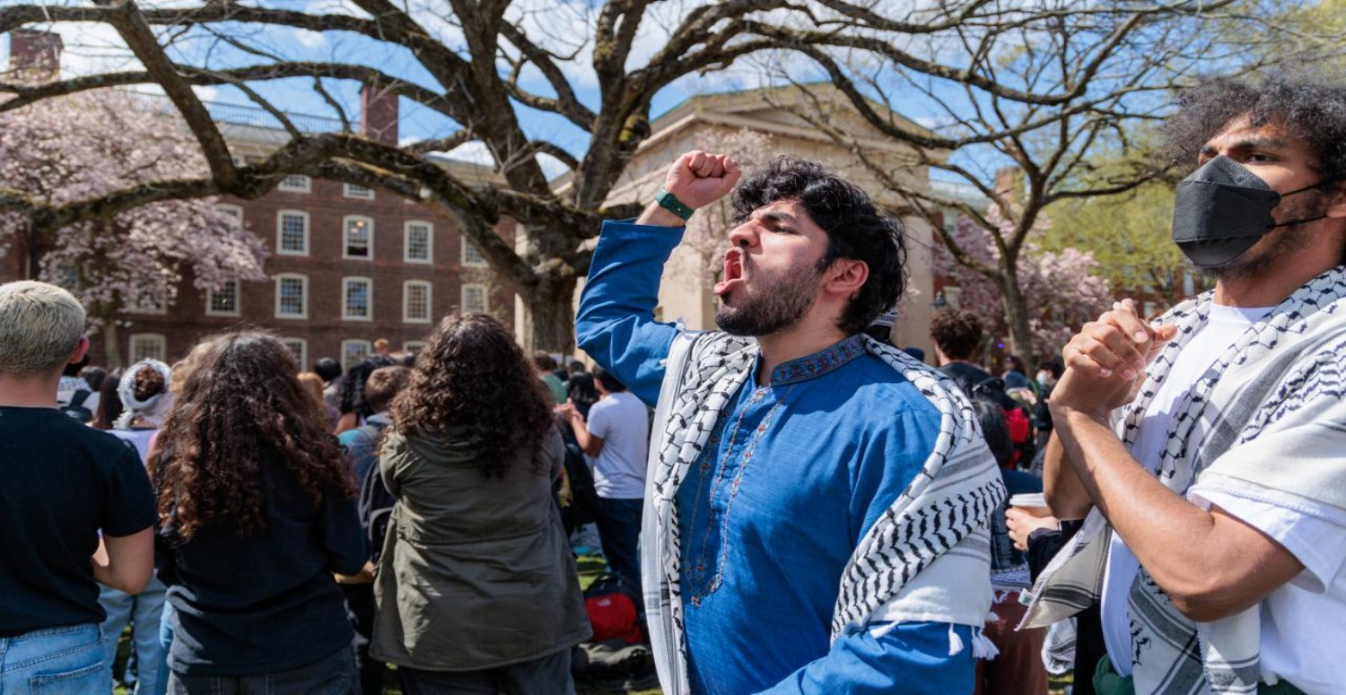 Texas Üniversitesi’nden 34 kişi gözaltında