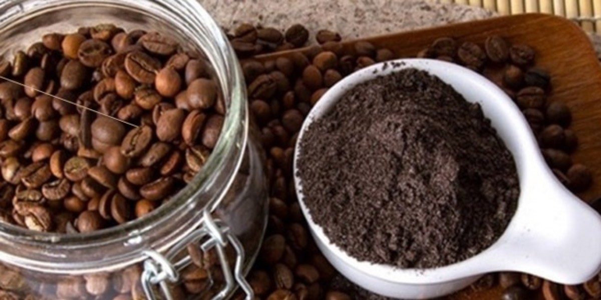 Dümdüz saçların sırrı meğer bundaymış! Şampuanın içine eklemek yetiyor