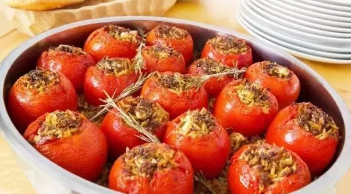 Kıymalı Domates Dolması Tarifi