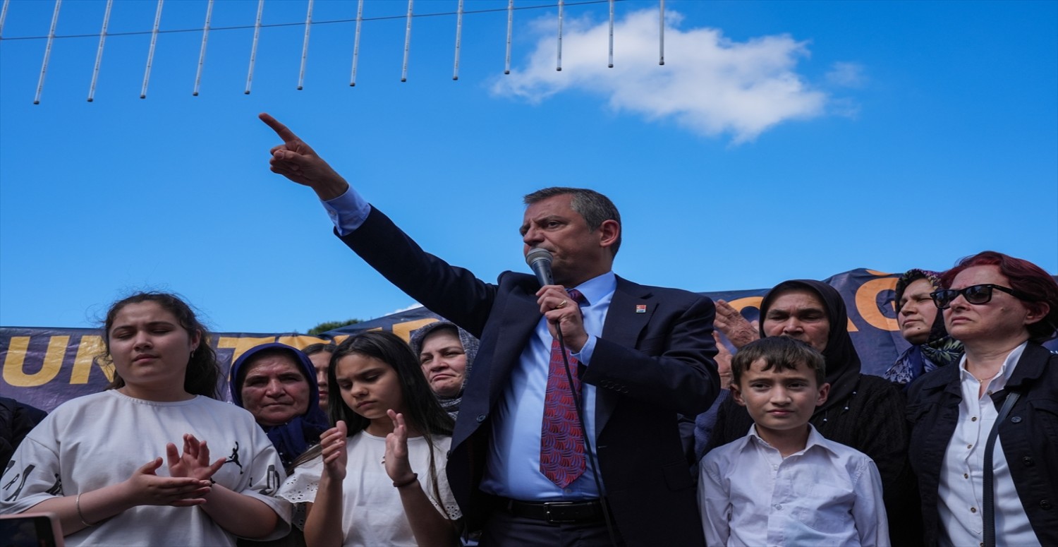 Soma’da ölen 301 madenci anıldı: Madenciler için yürüyüş yapıldı