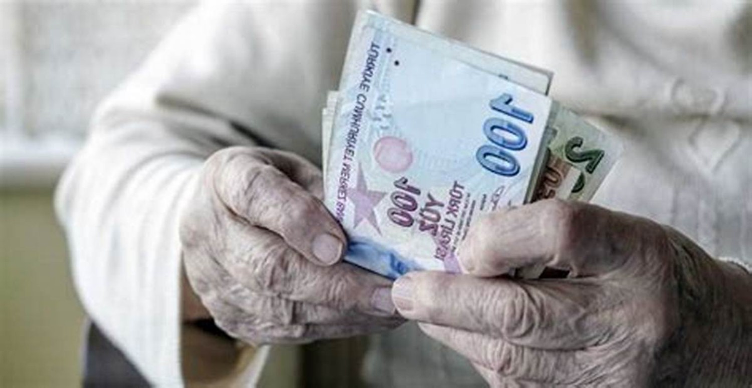 30 Haziran'a kadar hemen başvurun! 4A 4B emeklisine 11.400 TL can suyu ödemesi!