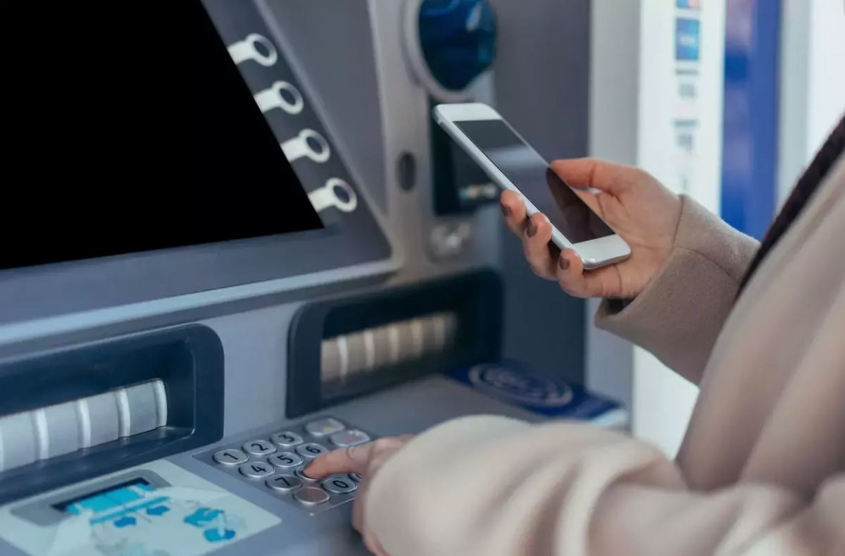 ATM'lerde yeni dönem resmen başladı