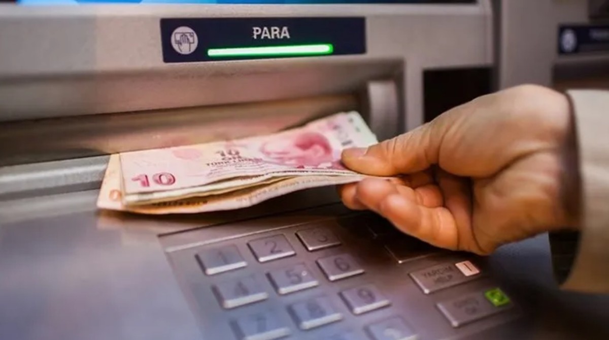 Emekliye 15 Haziran'da 10.000 TL nakit ödeme geliyor