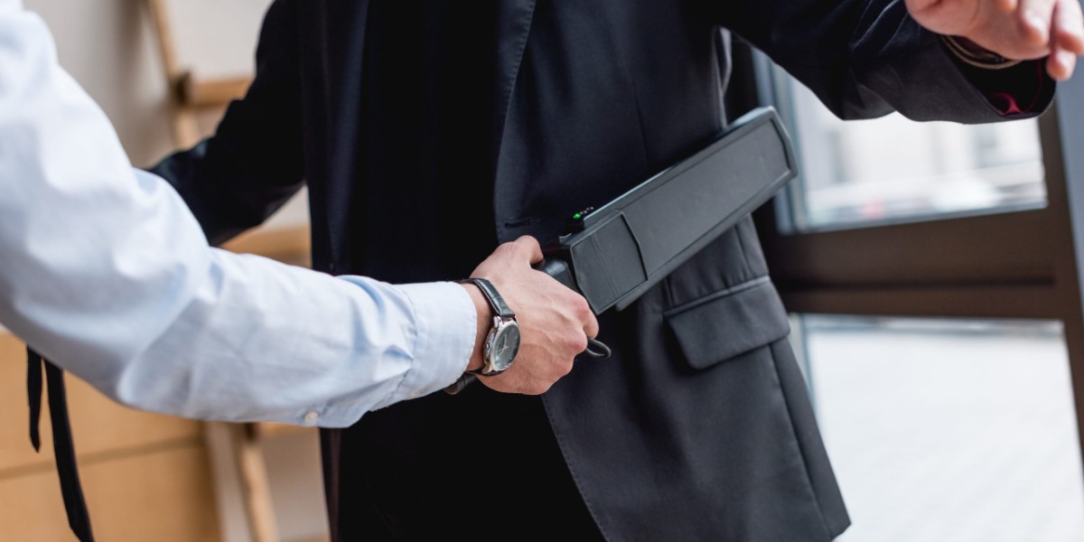 güvenlik görevlisi