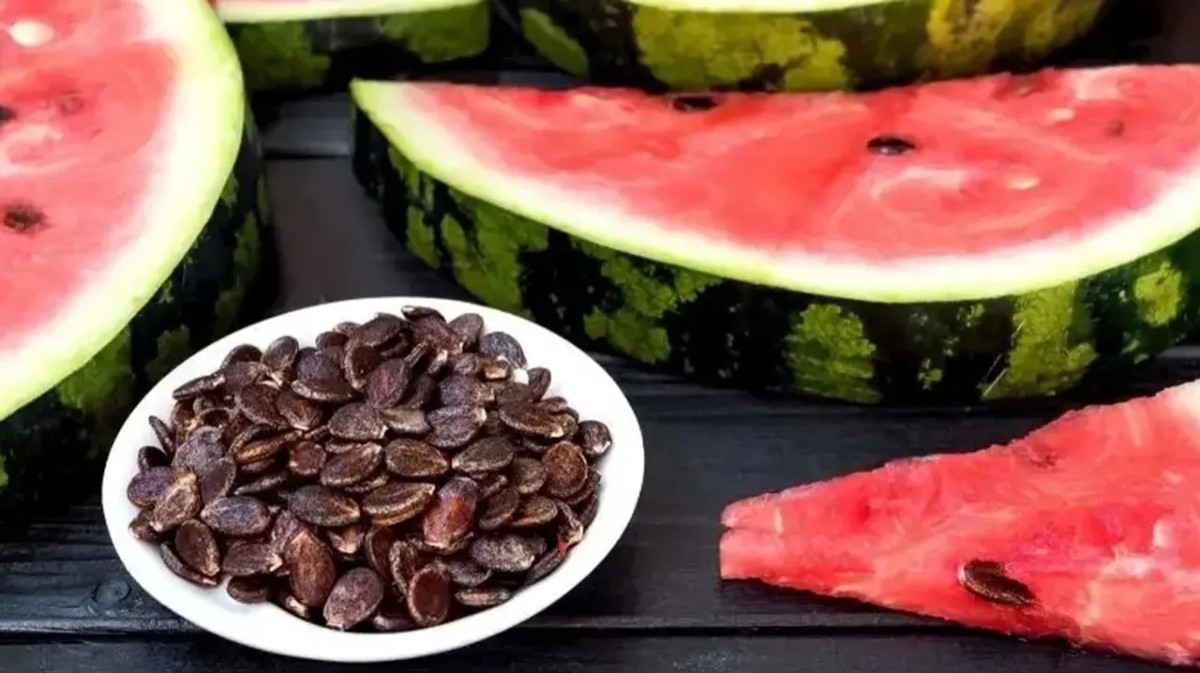 Karpuz ve kavun çekirdeğini çöpe atanlar çok üzülecek