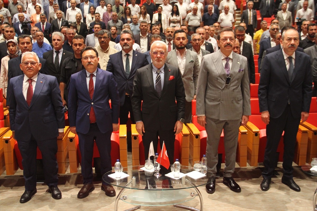 AK Parti Genel Başkanvekili Mustafa Elitaş, Kayseri Ticaret Odası (KTO) Konferans Salonunda...