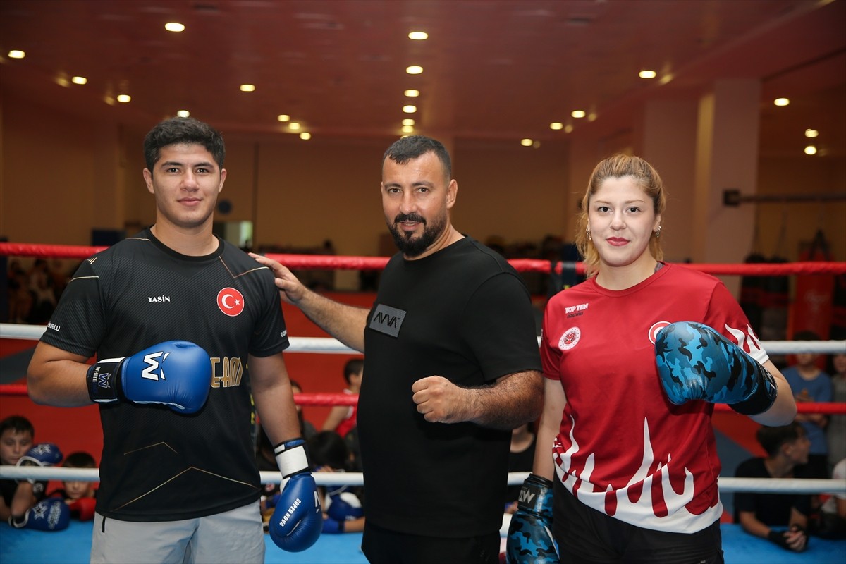 Antalya’da spor yaşamlarını sürdüren Muaythai büyükler dünya ikincisi 18 yaşındaki Zeliha Nur...
