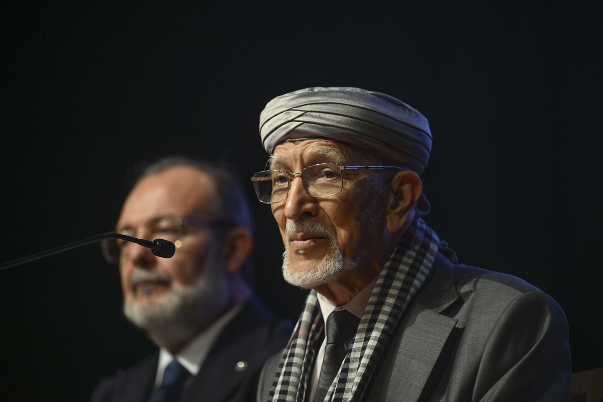 Arap dünyasının önde gelen düşünürlerinden Faslı filozof Prof. Dr. Taha Abdurrahman...