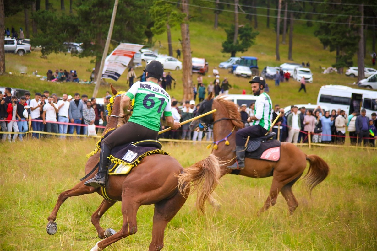 Ardahan'ın Göle ilçesinde üretilen kaşarın tanıtılması ve tanınırlığının artırılması amacıyla...
