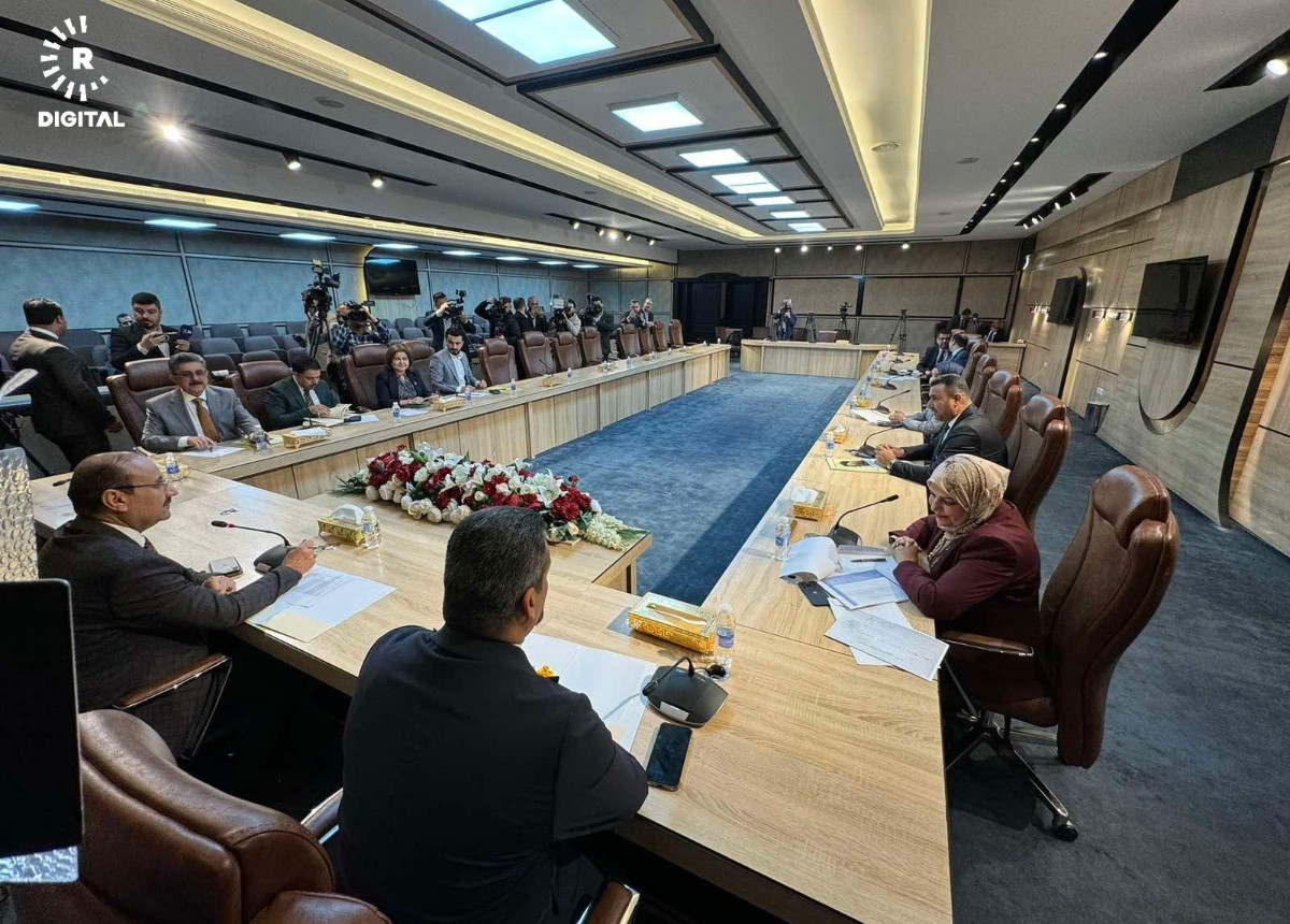 Bakan Işıkhan, ekonomik şartların