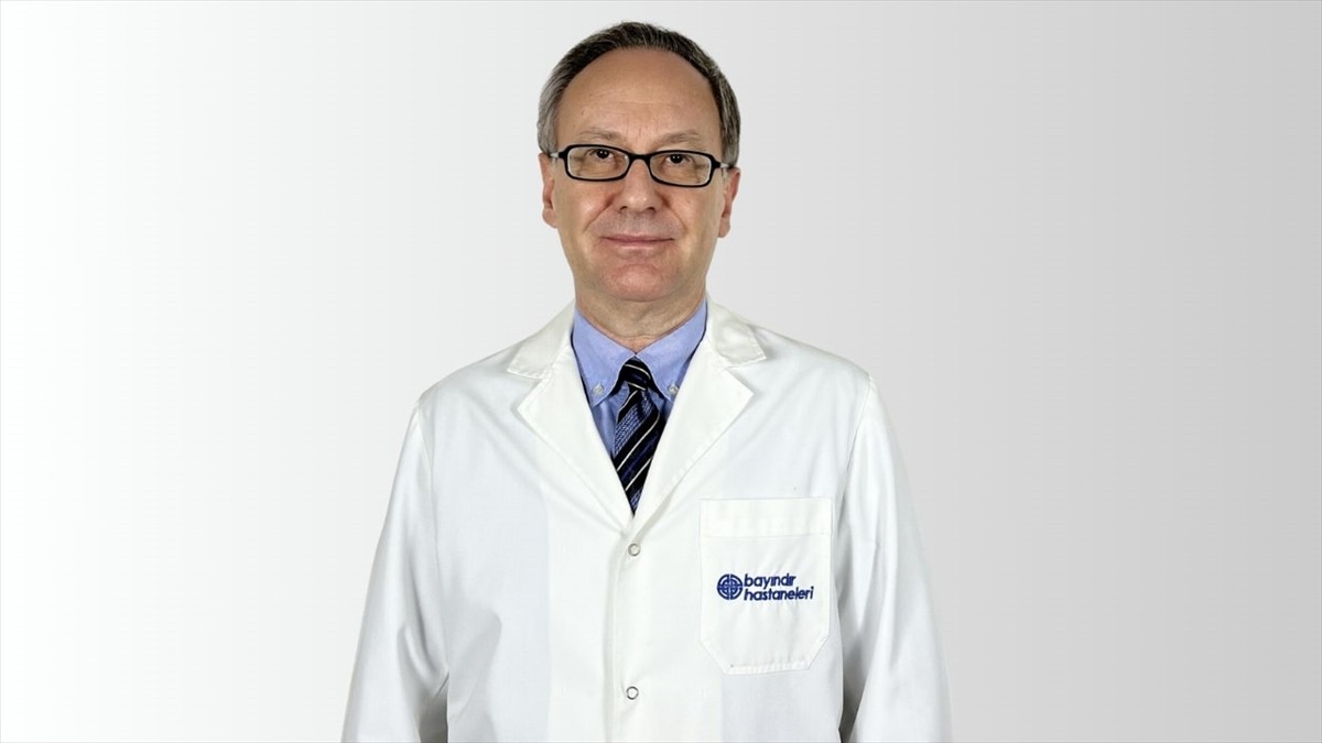 Bayındır Söğütözü Hastanesi Kardiyoloji Bölüm Başkanı Prof. Dr. Erdem Diker, değerlendirmelerde...