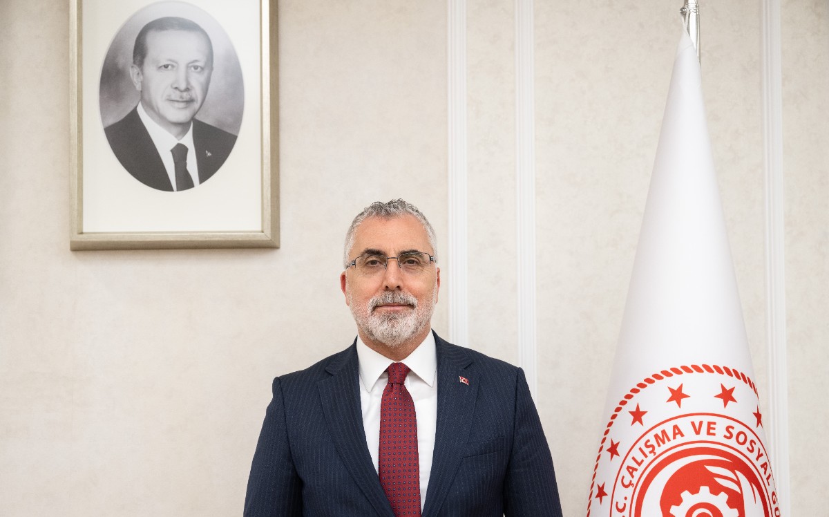 Çalışma ve Sosyal Güvenlik Bakanı Vedat Işıkhan