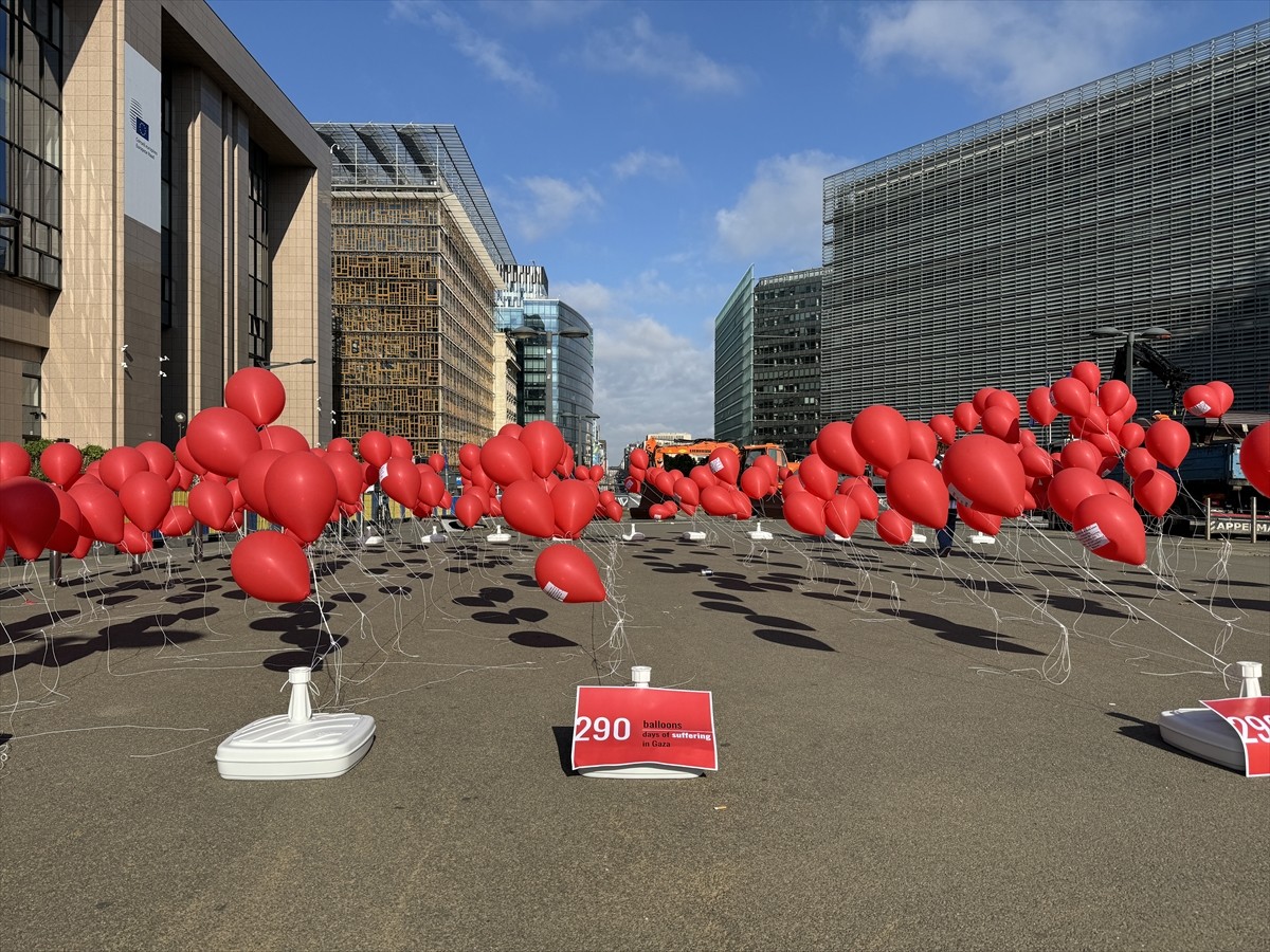 Çeşitli sivil toplum kuruluşları (STK), Brüksel'de Avrupa Birliği (AB) Dışişleri Bakanları...