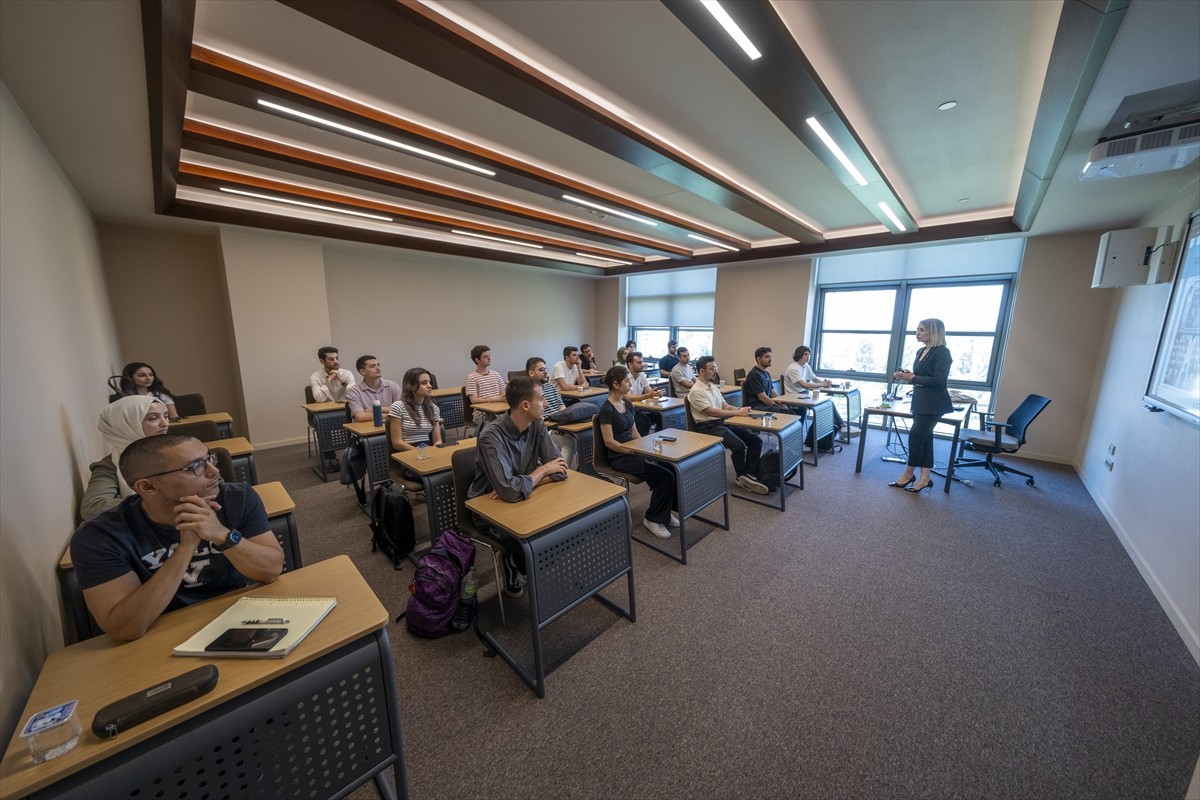 Cumhurbaşkanlığı Dijital Dönüşüm Ofisi koordinasyonunda Cumhurbaşkanlığı Millet Kütüphanesi'nde...