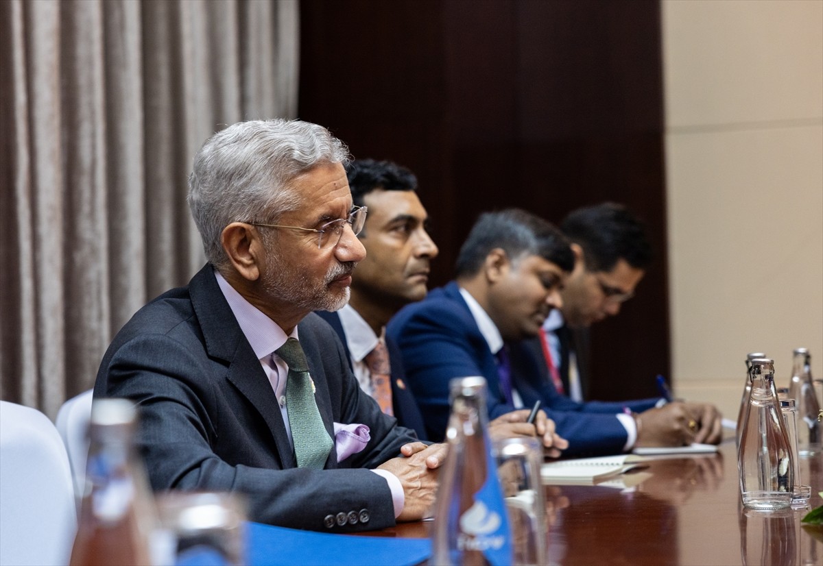 Dışişleri Bakanı Hakan Fidan (sağda), Güneydoğu Asya Uluslar Birliği (ASEAN) 57. Dışişleri...