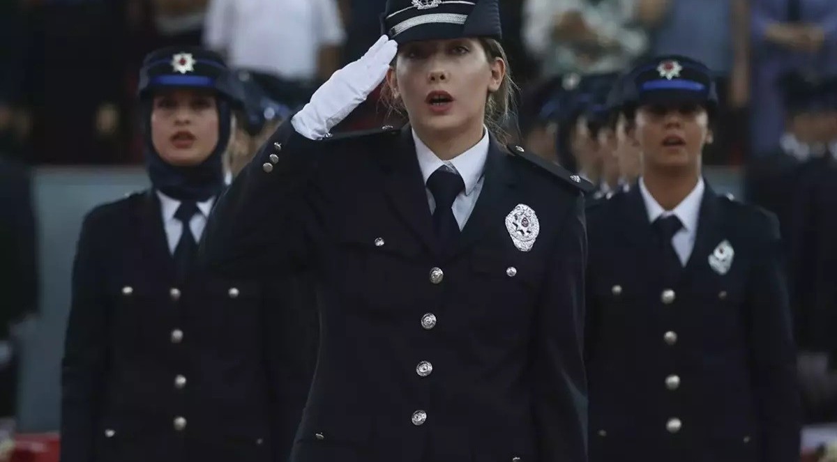 EGM kadın erkek polis alımı! KPSS'siz alım başlatıldı