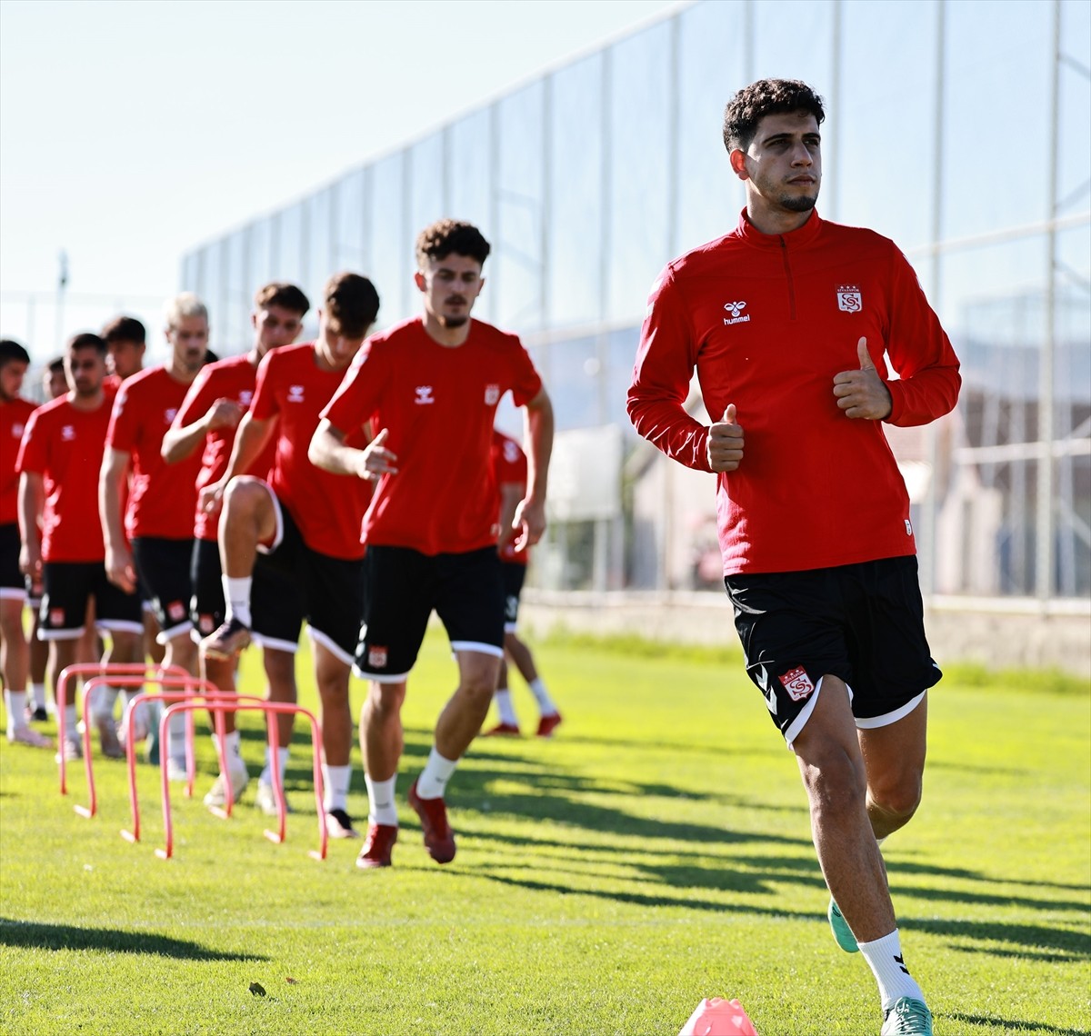 EMS Yapı Sivasspor, 2024-2025 sezonu hazırlıklarının üçüncü etap çalışmalarını...